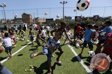 Suporter tewas dilempar wadah toilet di Brazil