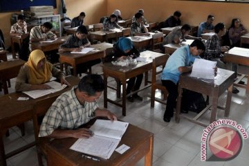 Siswa gagal UN diharapkan ikuti ujian Paket C