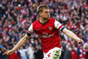 Pelatih Arsenal pertimbangkan Mertesacker di playoff Liga Champions