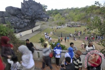 Jimbaran Festival 2016 serangkaian peringatan Hari Bumi