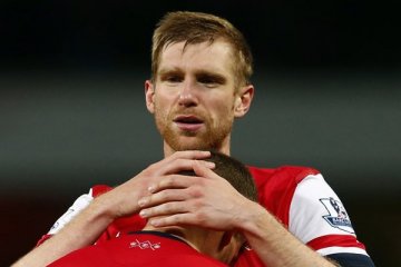 Mertesacker kecam koleganya karena Arsenal terlempar dari Piala FA