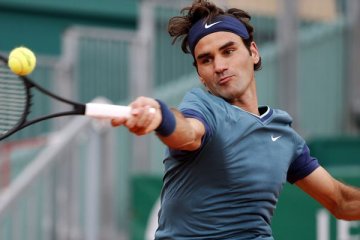 Federer urung pensiun tahun depan