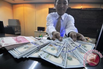 Dolar turun karena data dan proyeksi pertumbuhan AS lemah