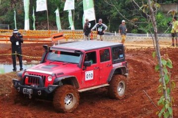 Jeep Jamboree 2014 berlangsung di Bogor