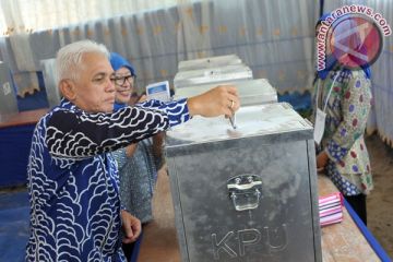 Hatta Mencoblos di Sumsel