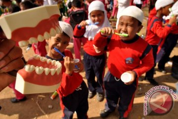 Balita di Indonesia banyak yang alami karies gigi