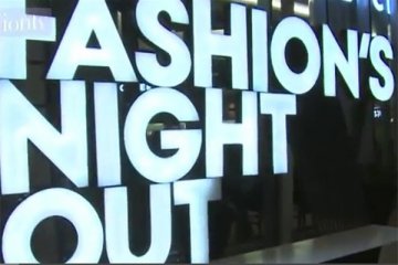 Selebriti pun ikut unjuk karya di Fashion's Night Out 2014 