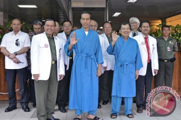 Jokowi-JK  tiba di RSPAD untuk cek kesehatan