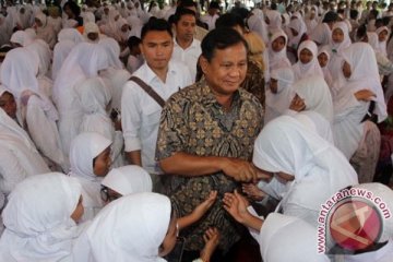 Prabowo siapkan tim pemerintahan hadapi kesulitan bangsa