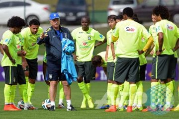 Pele ingin final Brasil vs Uruguay