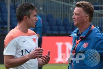 Van Gaal ingatkan Belanda tak santai lawan Australia