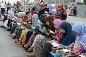 NGAJI ON THE STREET MAKASSAR