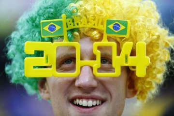 Dari jersey anjing sampai kondom Brasil di Piala Dunia
