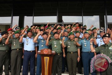 Perwira tinggi TNI agar selalu jaga reputasi institusi