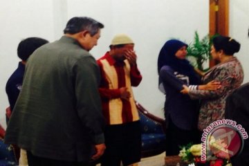 Bertemu SBY, putri tukang becak dapat beasiswa ke luar negeri