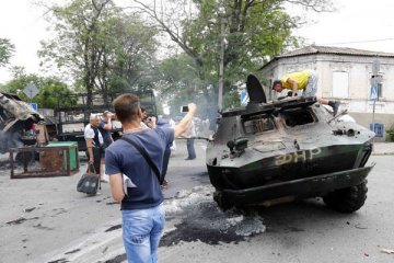 Pemberontak Pro-Rusia bebaskan dua wartawan Ukraina