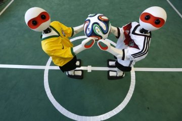 "Jagat Laga Bola" tampilkan perkembangan fotografi olahraga