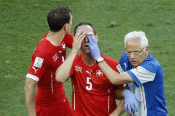 Piala Dunia selesai untuk bek Swiss von Bergen