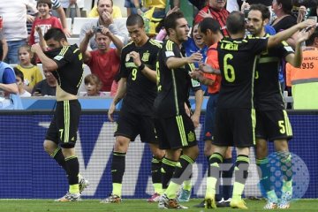 Spanyol unggul 1-0 pada babak pertama