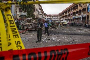 Dua pembom bunuh diri tewaskan 22 orang di masjid Nigeria