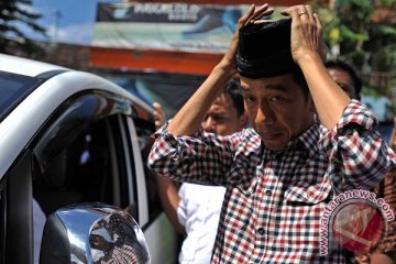 Jokowi janji pangkas perizinan