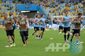 Skuad empat negara penghuni Grup A