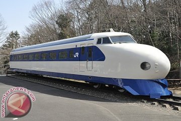 Naik shinkansen Jokowi kunjungi pabrik Toyota