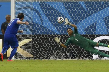 Kosta Rika kalahkan Yunani 5-3 via adu penalti