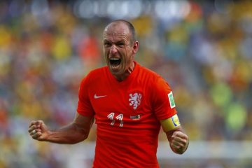 Propper dan Robben antarkan Belanda menang 3-1 atas Bulgaria