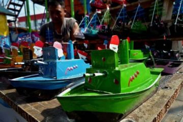 PEDAGANG KAPAL OTOK