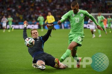 Jerman repot ladeni Aljazair, babak pertama 0-0