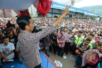 Buruh minta Jokowi hapus sistem kerja kontrak