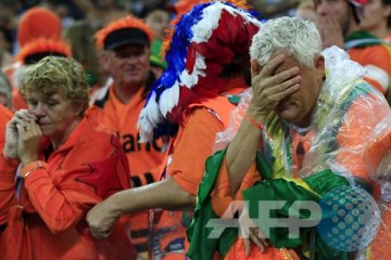 Fans Belanda meratapi kekalahan