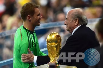 Manuel Neuer raih Sarung Tangan Emas Piala Dunia