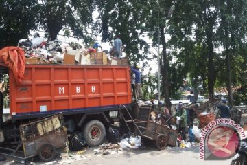 Volume sampah di Jakarta Pusat meningkat selama Ramadhan