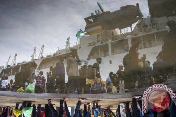 Pelabuhan Tanjung Priok masih sepi dari kedatangan pemudik