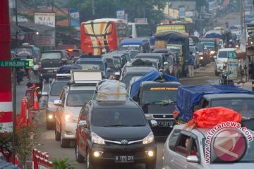 Simpang Jomin ke Pantura padat merayap