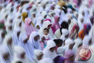 Warga Samarinda melahirkan di halaman masjid saat shalat Ied