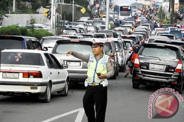 Antrian panjang di jalur Bandung-Cianjur