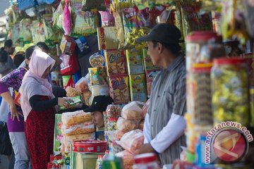 Tradisi saling berbagi kue Lebaran mulai ditinggalkan