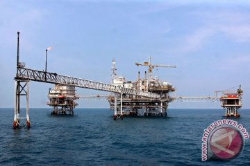 Kesepakatan Saudi-Rusia dorong minyak ke tingkat tertinggi
