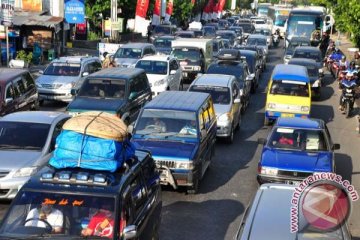 Pemudik berkendaraan masih padati jalur Alas Roban