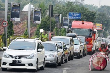 Arus milir Rancaekek-Cileunyi Lingkar Nagreg padat