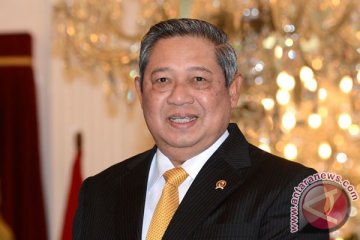 Presiden Yudhoyono bernyanyi hibur sahabat Indonesia