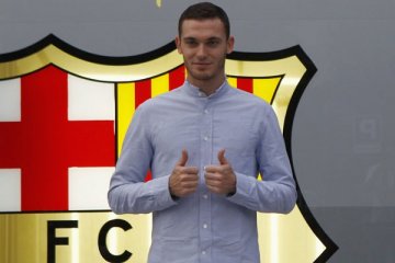 Vermaelen bugar untuk kembali perkuat Barca