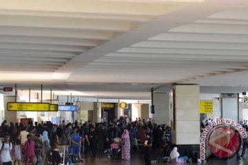 Bandara Radin Inten Lampung semrawut