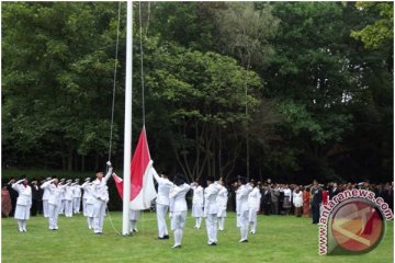 Pelajar Indonesia kibarkan Merah Putih di Belanda