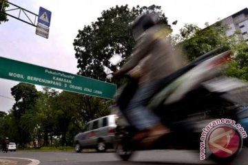 Jalan Merdeka Barat sudah mulai ditutup