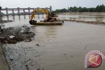 Pemkab Tangerang normalisasi Sungai Cisadane antisipasi banjir