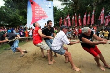 Persahabatan Peserta DAYR 2014